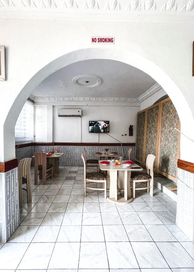 Hill View Hotel Mccarthy Hills Botianaw Dış mekan fotoğraf