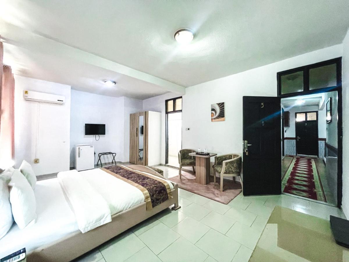Hill View Hotel Mccarthy Hills Botianaw Dış mekan fotoğraf