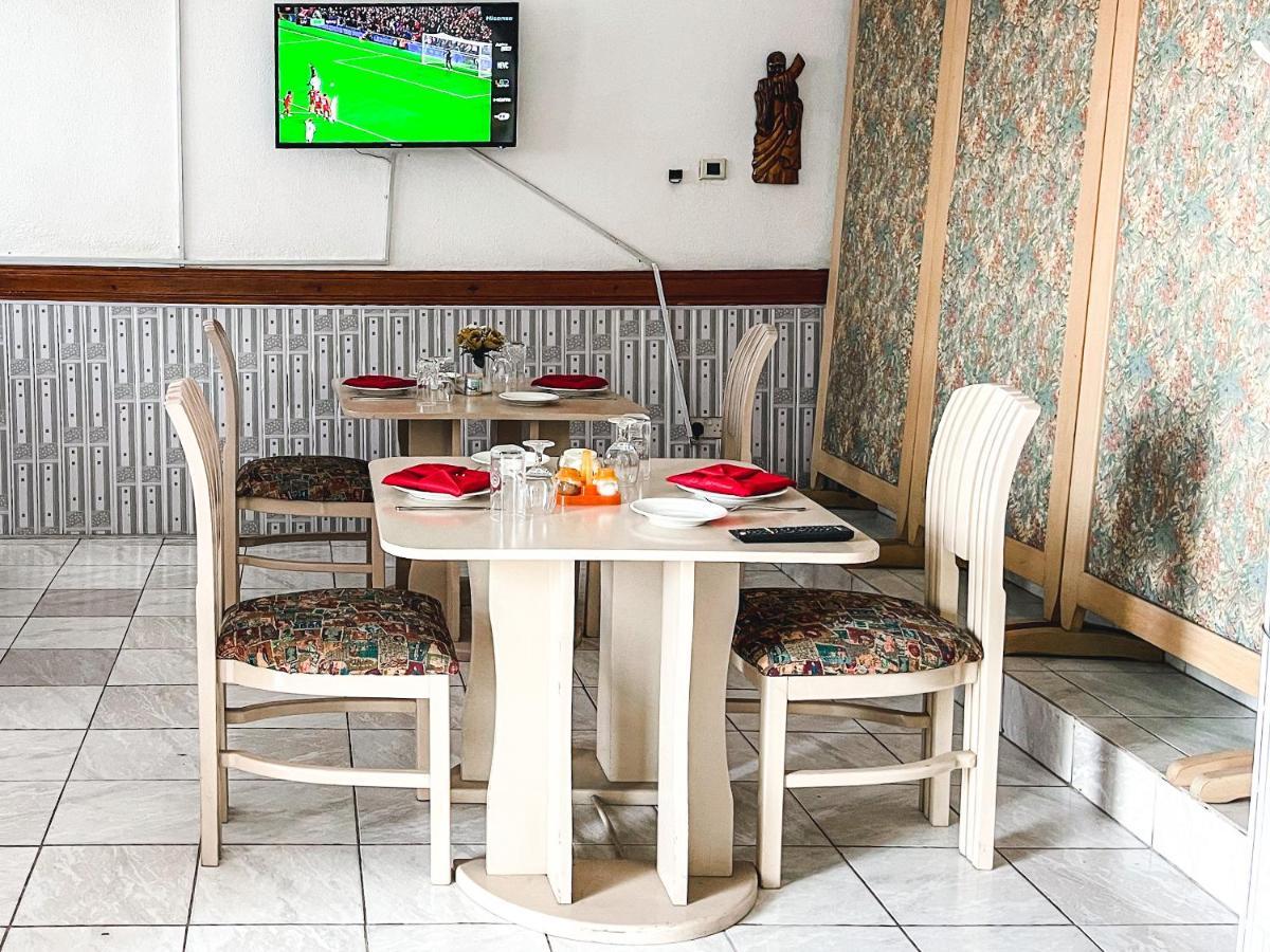 Hill View Hotel Mccarthy Hills Botianaw Dış mekan fotoğraf
