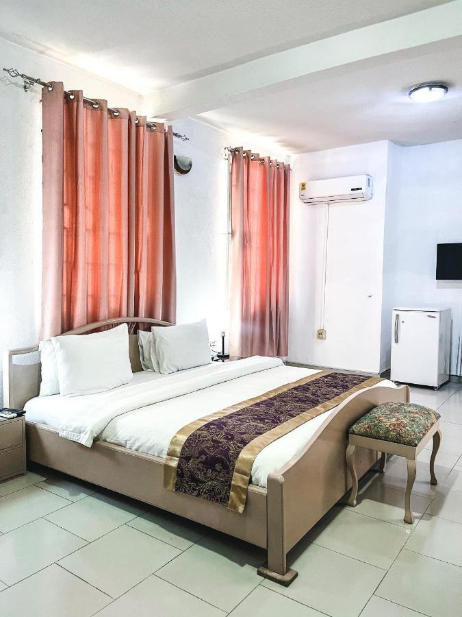 Hill View Hotel Mccarthy Hills Botianaw Dış mekan fotoğraf