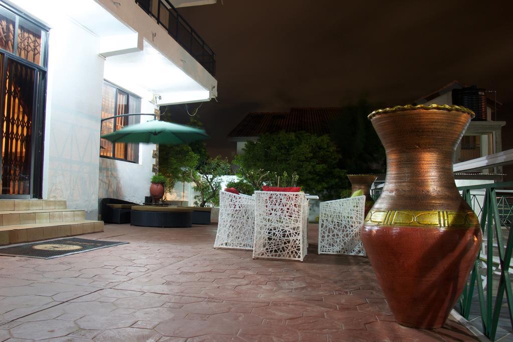 Hill View Hotel Mccarthy Hills Botianaw Dış mekan fotoğraf