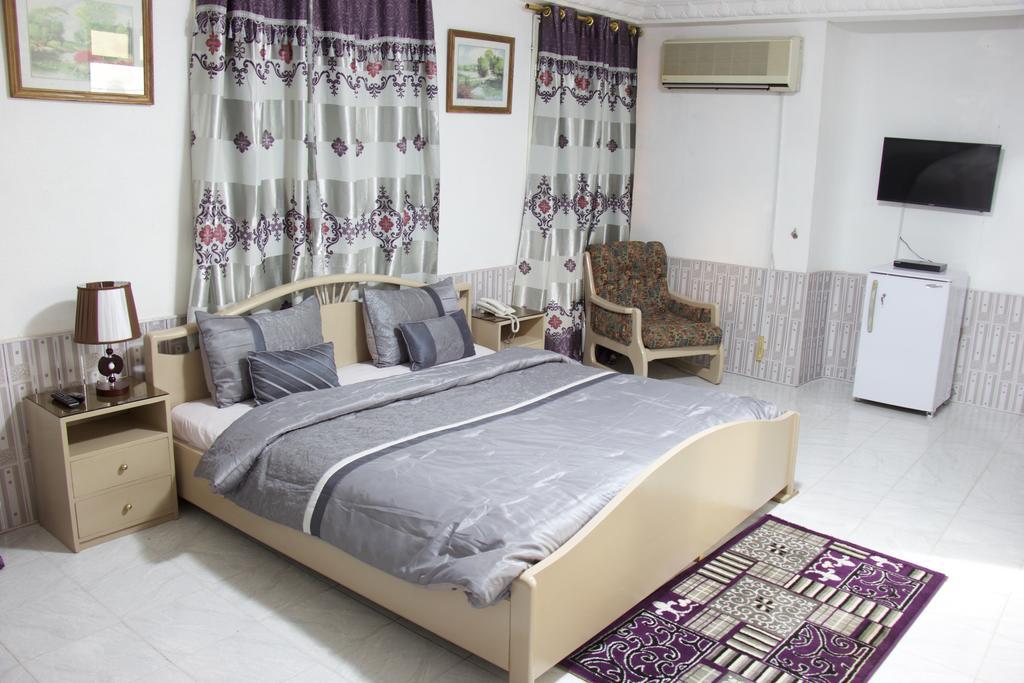 Hill View Hotel Mccarthy Hills Botianaw Dış mekan fotoğraf
