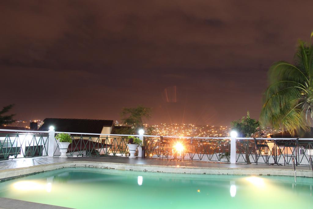 Hill View Hotel Mccarthy Hills Botianaw Dış mekan fotoğraf