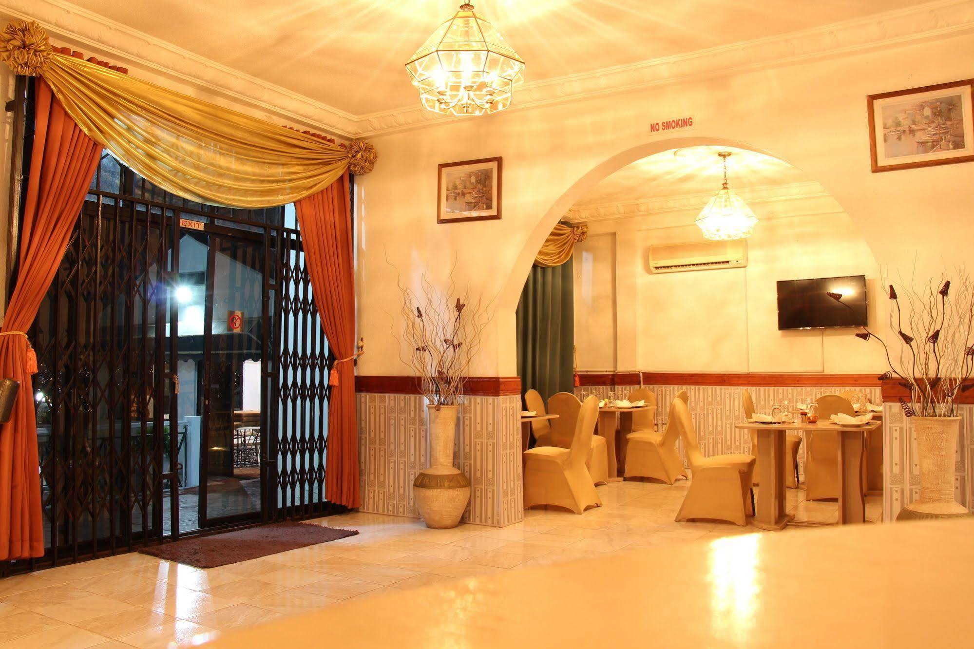 Hill View Hotel Mccarthy Hills Botianaw Dış mekan fotoğraf