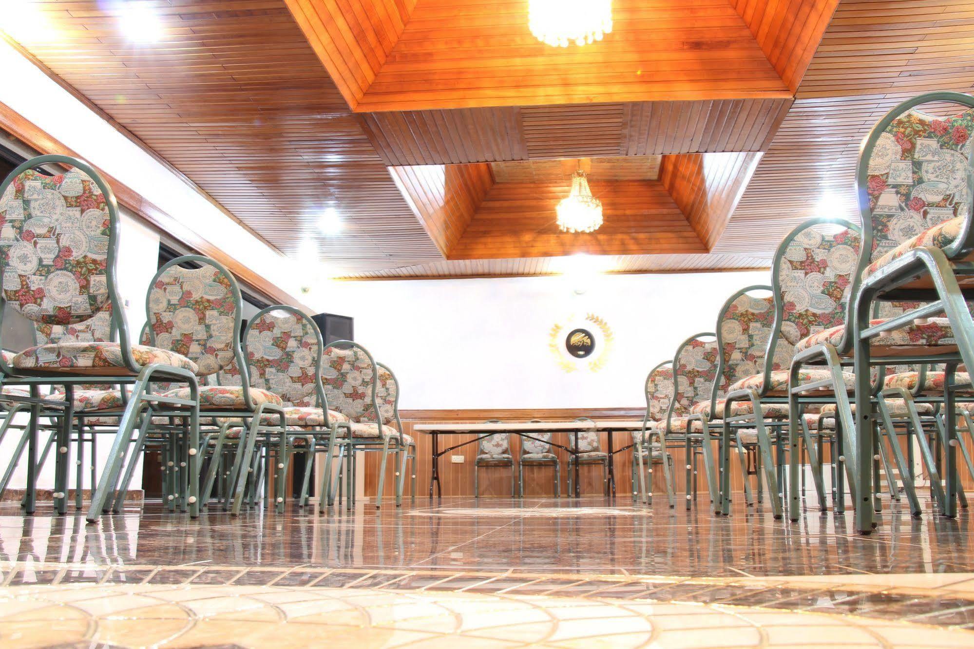 Hill View Hotel Mccarthy Hills Botianaw Dış mekan fotoğraf